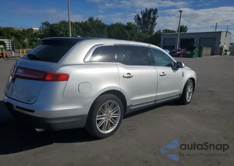 2013 Lincoln Mkt z USA, uszkodzony, nr VIN 2LMHJ5AT9DBL55887